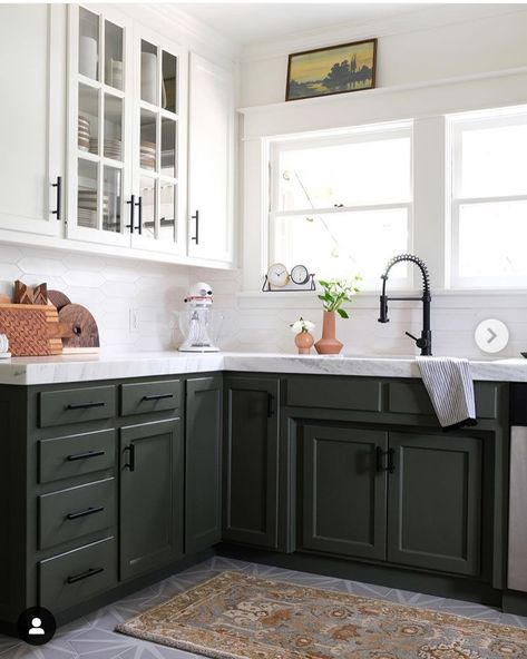 Dark Olive by Benjamin Moore Lower Cabinets, Patterned Tile, Kabinet Dapur, Green Kitchen Cabinets, Patterned Floor Tiles, One Room Challenge, Green Cabinets, Home Luxury, 아파트 인테리어