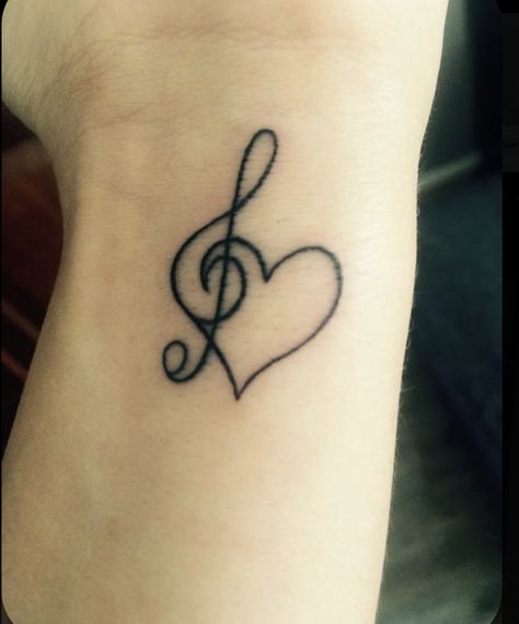 Music Wrist Tattoos, Music Heart Tattoo, Love Music Tattoo, Music Symbol Tattoo, Tato Dengan Makna, Music Notes Tattoo, Tattoo Music, Heart Music, Music Note Tattoo