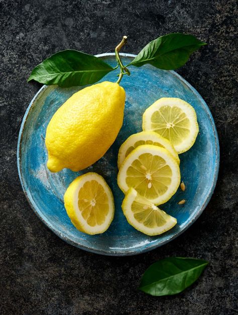 Deco Fruit, Still Life Pictures, Life Drawing Reference, Lemon Painting, Still Life Fruit, Fruit Photography, Still Life Photos, Fruit Painting, Still Life Drawing