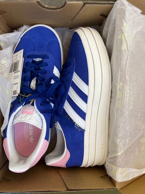 Casual Blue Platform Sneakers For Streetwear, Trendy Blue Platform Sneakers, Trendy Blue Low-top Platform Sneakers, Blue Lace-up Platform Sneakers For Streetwear, Blue Platform Shoes, Cute Running Shoes, Christmas Shoes, Preppy Shoes, Trendy Shoes Sneakers