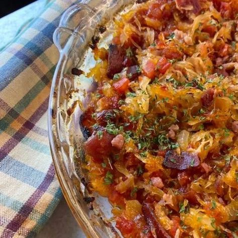 German Sauerkraut Casserole Sauerkraut Casserole, German Sauerkraut, German Food Authentic, Sauerkraut Recipes, Pumpkin Bread Recipe, Best Side Dishes, Cabbage Recipes, Veggie Side Dishes, German Food