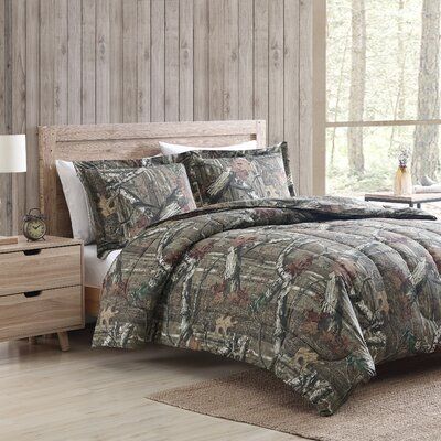 Camouflage Bedroom, Camo Bedroom, Lodge Bedding, Lodge Design, Twin Comforter Sets, Farmhouse Bedding, Rustic Bedding, King Comforter Sets, Queen Comforter Sets