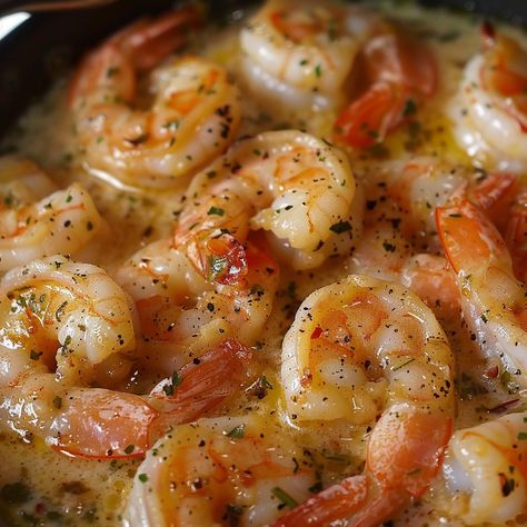 Famous Red Lobster Shrimp Scampi Shrimp Scampi Red Lobster, Red Lobster Shrimp Scampi, Baby Shrimp Recipes, Easy Shrimp Scampi Recipe, Red Lobster Shrimp, Buttery Shrimp, Shrimp Scampi Pasta, Easy Shrimp Scampi, Main Recipes