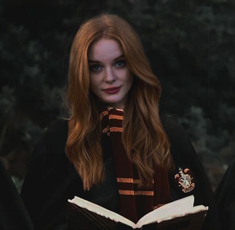 fc : abigail cowen :) young lily evans edit <3 Lily Evans Cosplay, Abigail Cowen Aesthetic, Abigail Cowen Gif, Abigail Cowen Icons, Lily Harry Potter, Lilly Evans, Lily Luna Potter, Lily Evans Potter, Abigail Cowen