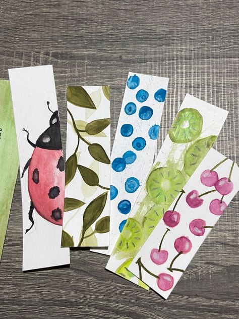 Fruit Bookmarks Diy, Waterpaint Bookmark, Watercolor Bookmarks Diy, Bookmarks Fruit, Food Bookmarks, Fruit Bookmark, Bookmarks Diy, Handmade Bookmarks Diy, Diy Crafts Bookmarks