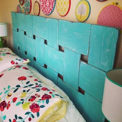 Lattice Look Headboard Lattice Headboard, Cheap Diy Headboard, Diy Headboard Ideas, Headboard Ideas, Diy Headboards, Funky Home Decor, Diy Headboard, Décor Diy, Cheap Diy