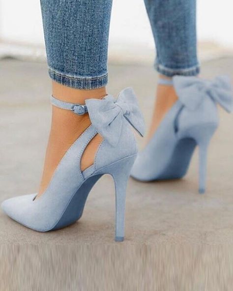 Baby blue heels 👠👠 #purse #iloveheels #simple #beauty #heelstagram #shoelover #pink #amazing #beautiful #highheelshoes #heels👠 #higheels… Sepatu Pump, Bowknot Shoes, Butterfly Heels, Converse Outfits, High Heels Classy, Women High Heels, Bow Pumps, Heels Classy, Tumblr Outfits