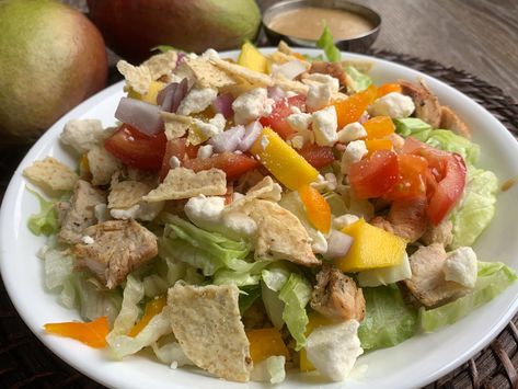 Rumbi Island Chicken and Mango Salad Grill Chicken Salad, Spicy Salad Dressing, Voodoo Chicken, Chicken Mango Salad, Island Chicken, Salad Copycat, Bowl Meals, Green Snacks, Grill Chicken