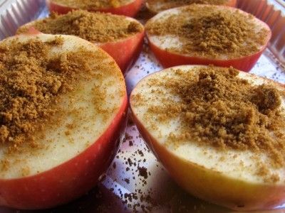 Weight Watchers Microwave Baked Apple Recipe - 2 Points Healthy Baked Apples, Low Fat Baking, Baked Apples Recipe, Healthy Apple Desserts, Healthy Baked, Baked Apple, Healthy Apple, Baked Apples, Ww Recipes