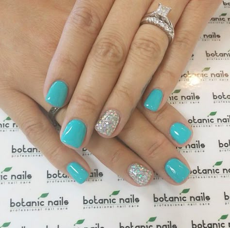 Nails With Teal Color, Teal Shellac Nails, Teal Dip Nails Ideas, Turquoise Dip Powder Nails, Aqua Teal Nails, Teal Manicure Ideas, Teal Gel Nails Ideas, Turquoise Dip Nails, Teal Gel Nail Designs