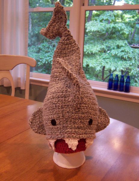 Crochet a Shark Hat and help Halos of Hope ship some hats. From the Halos of Hope Facebook page: It’s SHARK WEEK! Halos is offering our [Halos of Hope] signature knit or crochet shark hat pat… Crochet Shark Hat, Owl Crochet Pattern Free, Quiet Nature, Crochet Unicorn Hat, Shark Tail, Crochet Shark, Shark Hat, Shark Girl, Crochet Kids Hats