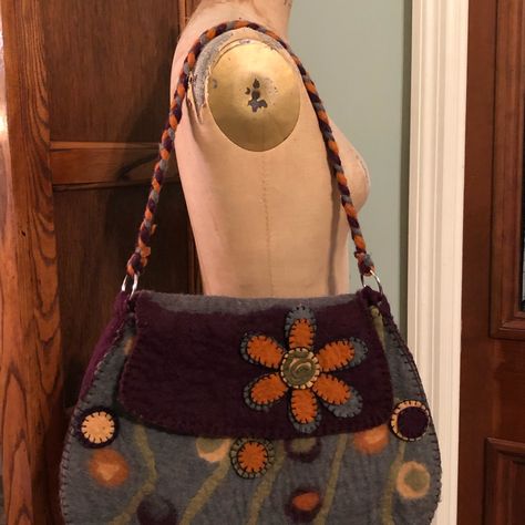 Rising Tide Felt Bag In Colors Of Purple, Orange, Green And Gray. Braided Strap. Two Interior Pockets. New With Tags. Approx Measurements Are: 16” Wide 12” Tall 2” Deep 10” Handle Drop Lillian Core, Funky Bags, Wool Purse, Boho Chic Bags, Polka Dot Bags, Felted Handbags, Wool Bags, Rising Tide, Boho Handbags