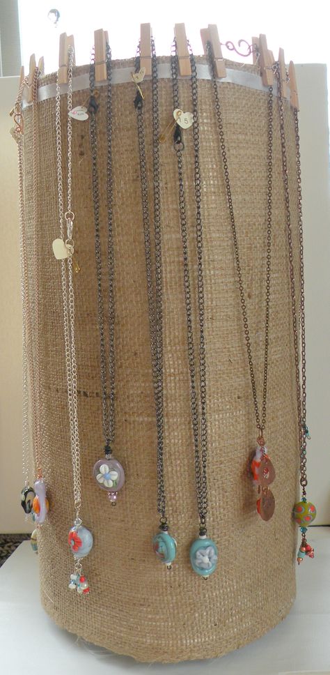 Diy Lanyard Display, Diy Pendant Display Jewelry Holder, Necklace Sale Display, Diy Jewelry Display Necklaces, How To Display Necklaces At A Craft Show, Displaying Necklaces For Sale, How To Display Necklaces For Sale, Unique Necklace Display, Craft Fair Necklace Display