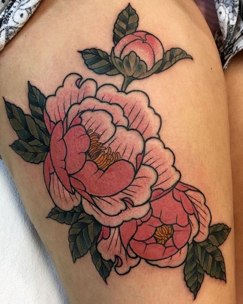 Shell Tattoos, Peony Tattoo, Inspiration Tattoos, Tatuaje A Color, Peonies Tattoo, Desenho Tattoo, American Traditional Tattoo, Piercing Tattoo, Tattoo Fonts