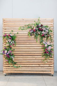 Easter Photo Booth, Easter Photo Backdrop, Colony House, Pallet Backdrop, Easter Backdrops, Wood Backdrop, Easter Photos, Living Essentials, Spring Photos