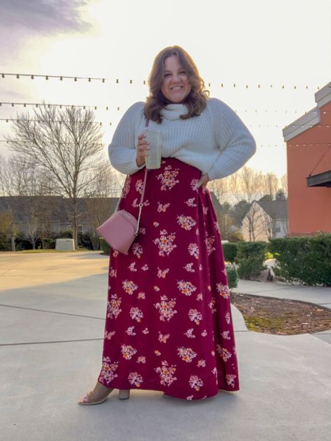 Target Summer Maxi Cropped Sweater Target Heel #targetstyle Sweater With Dress, White Crop Sweater, Plus Size Long Skirts, Burgundy Maxi Dress, Long Skirt Outfits, Modesty Outfits, Plus Size Maxi, Skirt Fits, Chunky Sweater