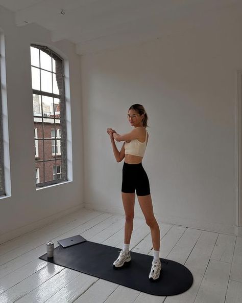 Fitness Era, Sanne Vloet, Fitness Vision Board, Look Legging, Cute Workout Outfits, Cute Gym Outfits, Vanilla Girl, Sport Body, Healthy Girl