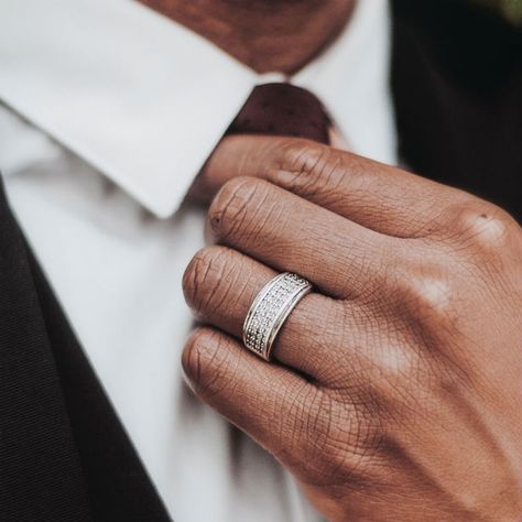 Eight Tips On How To Pick The Best Men’s Wedding Band | My Beautiful Adventures Thick Diamond Wedding Band, Male Wedding, Mens Wedding Bands Unique, Cheap Wedding Rings, Wedding Ring For Him, Man Wedding, Mens Diamond Wedding Bands, Jewelry Education, Weddings By Color