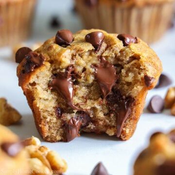 Banana Chocolate Chip Muffins - Simply Home Cooked Moist Banana Chocolate Chip Muffins, Banana Muffins With Chocolate Chips, Chocolate Chip Muffin, Banana Muffin, Chocolate Banana Muffins, Banana Muffin Recipe, Banana Chocolate Chip Muffins, Cookies Easy, Banana Chocolate