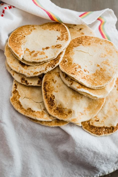 Gorditas de Harina. My grandma was famous for her deep-fried gorditas (corn pockets) made with masa harina (corn flour). I never knew there was such a thing as gorditas de harina (flour gorditas). Gorditas can be filled with almost anything you have on hand. Treat them like a flour tortilla or pita bread. Delicious filling options include picadillo, chicken tinga, pork green chile, refried beans with cheese, anything you want. Be creative and enjoy. Flour Gorditas, Pork Green Chile, Gorditas Recipe, Bueno Recipes, Chicken Tinga, Durango Mexico, Flour Tortilla, Griddle Cooking, Savory Bread