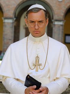 Untitled Pope Costume, New Tv Shows, Young Pope, New Pope, Juan Pablo Ii, Cartoon Tv Shows, New Tv, Jude Law, Gary Oldman