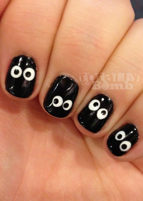 spooky-eyeballs-for-Pinterest Halloween Nail Art Tutorial, Halloween Nails Diy, Witch Nails, Halloween Nails Easy, Cute Halloween Nails, Halloween 3, Googly Eyes, Halloween Nail Designs, Halloween Nail