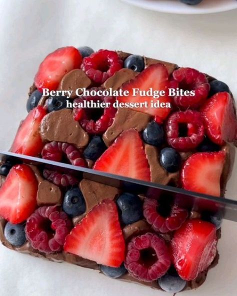 @vegan.challenge.club on Instagram: ""GET The Complete Plant Based Cookbook - Over 200+ Delicious Vegan Recipes Including 30-day Meal Plans" =>> LINK IN BIO 🔗 @vegan.challenge.club

1️⃣ or 2️⃣? What recipe do you like the most?

By @Fitfoodieselma

1️⃣ Healthier Dessert Idea: Berry Chocolate Fudge Bites😍 This is such an easy and yummy dessert😋
•
Ingredients:
2 ripe bananas
3.5 oz. / 100g melted 80% dark chocolate
berries of choice, I used strawberries, raspberries and blueberries
•
1. Add the bananas and melted chocolate into a blender
2. Line a glass dish with parchment paper. Add berries to the bottom of the dish and pour the banana-chocolate mixture on top
3. Let set in the freezer for about 3-4 hours
4. Slice and enjoy!

2️⃣ Healthier Rocky Road🤩😋
•
Ingredients:
4.5 oz. / 125 g ra Lindsay Keosayian, Fudge Bites, Vegan Mozzarella Cheese, Healthy Dessert Options, Italian Herbs, Vegan Mozzarella, Healthy Snacks For Adults, Baked Fruit, Yummy Dessert