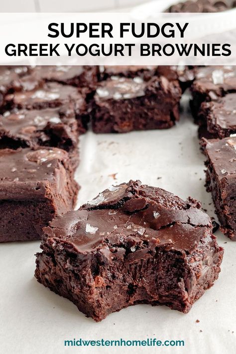 Crush your chocolate cravings with Fudgy Greek Yogurt Brownies. This easy one-bowl brownie recipe is lightened up with Greek yogurt, yet loaded with chocolate to create ooey-gooey thick, dense, dark chocolate brownies that bake in about 20 minutes. #healthybrownierecipe #healthydesserts #healthybrownies #fudgybrownies #brownierecipes #bestbrownierecipe Yogurt Brownies, Greek Yogurt Brownies, Fudgy Brownie Recipe, Dark Chocolate Brownies, Greek Yogurt Recipes, Protein Desserts, Yogurt Greco, Bar Recipes, Brownie Recipe