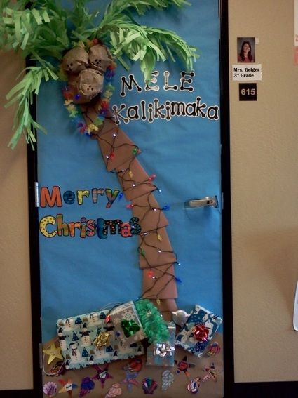 Christmas Door Decorating Contest Winners | Pictures - Mrs. Geiger's 3rd Grade Class! Funny Christmas Door, Peer Tutoring, Holiday Classroom Doors, Winter Classroom Door, Door For Christmas, Classroom Door Decorating, Door Decorations Classroom Christmas, Door Decks, Holiday Door Decorations