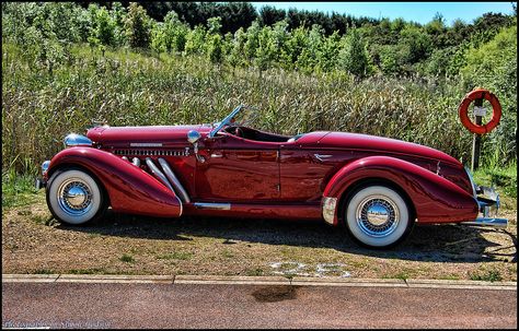 Supercar Sunday 2011 - 1936 Auburn Boattail Speedster V8 | Flickr Auburn Speedster, Auburn Car, Packard Cars, Automobile Companies, Fast Sports Cars, Old Classic Cars, Classy Cars, Classic Cars Vintage, Classic Cars Trucks