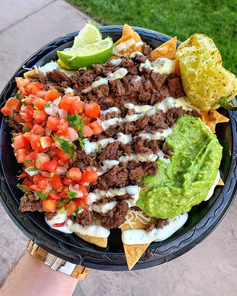 Carne Asada Recipes Dinners, Carne Asada Aesthetic, Tacos Carne Asada, Carne Asada Nachos, Nacho Bowl, Asada Nachos, Cuban Chicken, Quinoa Bowls, Carne Asada Tacos