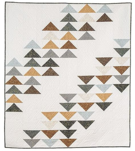 Fall Quilt Patterns, Neutral Quilt, Flying Geese Quilt, Quilt Pattern Download, Quilt Modern, Quilt Modernen, Half Square Triangle Quilts, Baby Quilt Patterns, Easy Quilt Patterns