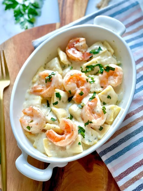 15-Minute Cheese Ravioli with Shrimps and Garlic Butter Sauce – Alena's Home Cooking Ravioli With Shrimp, Ravioli Sauce, Ravioli Pasta, Lobster Ravioli, Ravioli Recipe, Cheese Ravioli, Shrimp Recipes For Dinner, Garlic Butter Sauce, Shrimp Recipes Easy