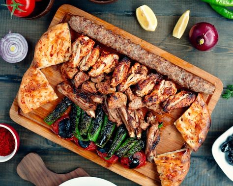 Lula Kebab, Kebab Platter, Flatbread Wraps, Chicken Doner, Doner Kebabs, Grilled Platter, Vegetable Kebabs, Grilled Chicken Skewers, Pain Pita