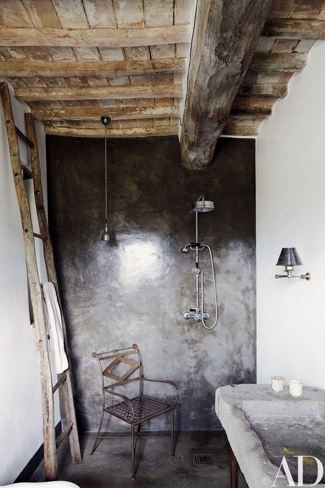 Rustic Italian Farmhouse, Italian Farmhouse Decor, Rustic Italian Home Decor, Wabi Sabi House, Rustic Italian Decor, Italian Style Home, Rustic Italian Home, Italian Bathroom, Design Grill