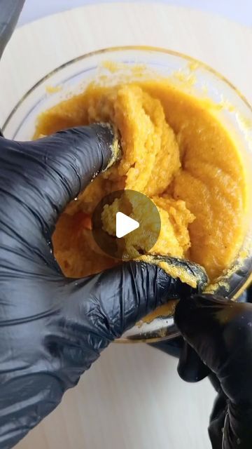 Make Scrub, Body Scrub For Glowing Skin, Turmeric Body Scrub, Scrub For Glowing Skin, Chicken And Cheese Recipes, Body Scrub Recipes, Hair Diet, Best Body Scrub, Spots On Skin