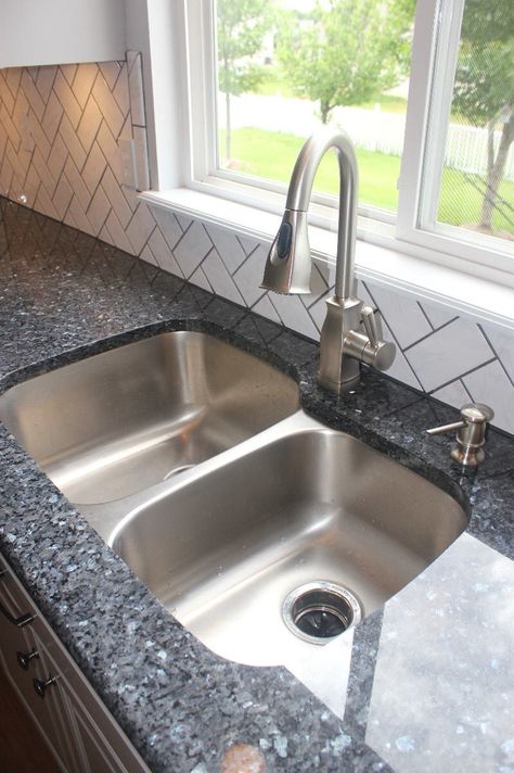 Blue pearl granite Blue Granite Countertops, Old Kitchen Remodel, Blue Pearl Granite, Vintage Kitchen Remodel, Countertops Ideas, Cheap Kitchen Remodel, Replacing Kitchen Countertops, Diy Kitchen Countertops, Galley Kitchen Remodel