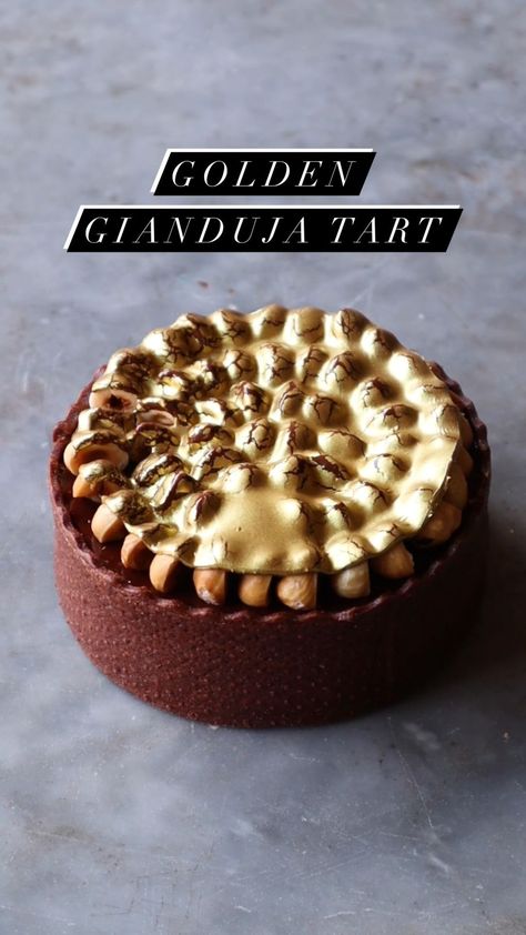 mattadlard on Instagram: Golden Gianduja Tart! I shared this beautyyy of a tart last week and you guys were just as excited as me! This is one of the recipes… Hazelnut Tart, Pastry Case, Roasted Hazelnuts, Baking School, Gold Chocolate, Chocolate Pastry, Recipes Sweet, How To Roast Hazelnuts, Chocolate Hazelnut