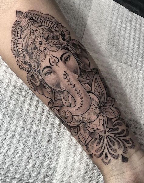 Ganesha Tattoo Sleeve, Elephant Mandala Tattoo, Ganesha Tattoo Design, Tattoos For Women Arm, Buddha Tattoo Sleeve, Tattoo Perna, Hindu Tattoos, Ganesh Tattoo, Buddha Tattoo Design