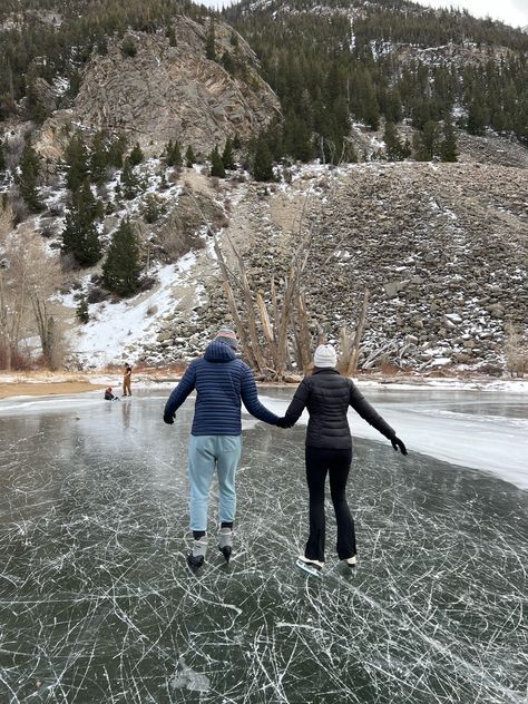 couple aesthetic, winter aesthetic, love, valentine, ice skating, date ideas, snowy, cold Winter Dates Aesthetic, Couple Ice Skating, Ice Skating Date, Winter Dates, Skating Date, Couple Dates, Dream Dates, Aesthetic Winter, Ice Rink