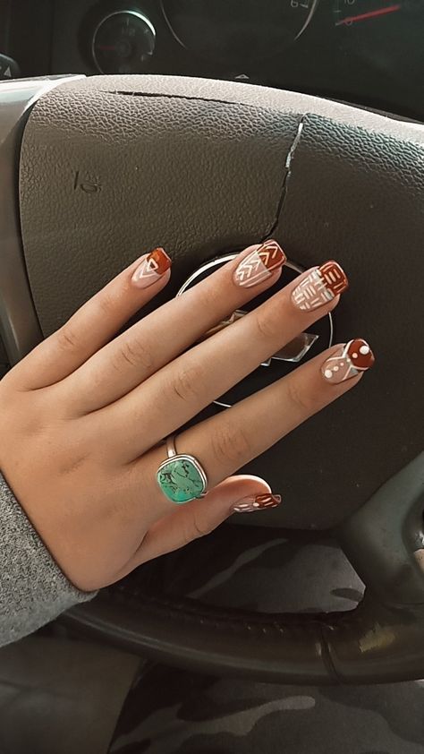 Western Christmas Nails Acrylic, Western Thanksgiving Nails, Tiny Finger Tattoos, Country Acrylic Nails, Rodeo Nails, Cowboy Nails, Western Nails, Country Nails, Cow Nails