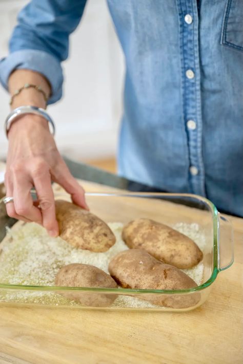 Parmesan Crusted Potatoes – The Fountain Avenue Kitchen Parmesan Upside Down Baked Potatoes, Parmesan Russet Potatoes, Parmesean Potatoes, Roasted Potatoes Russet, Tuscan Bathroom Ideas, Crusted Potatoes, Crispy Parmesan Potatoes, Parmesan Crusted Potatoes, Tuscan Bathroom