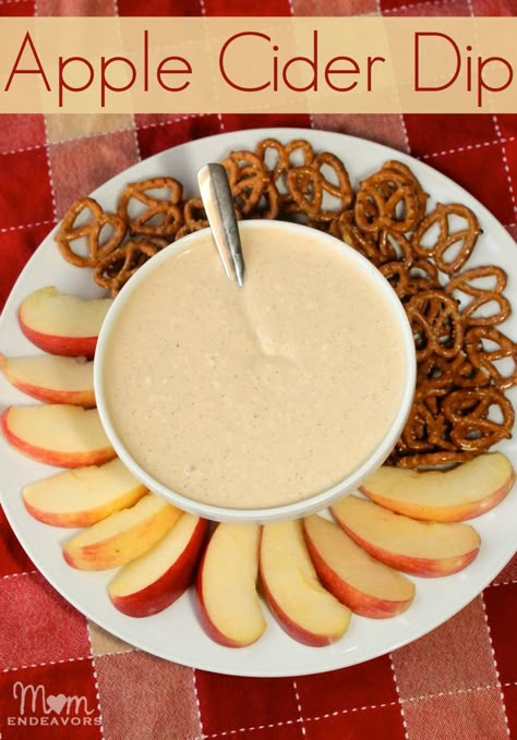 Apple Cider Dip, Caramel Apple Nachos, Delicious Fall Recipes, Afterschool Snacks, Savory Apple Recipes, Apple Nachos, Caramel Treats, Yummy Fall Recipes, Sweet Dips