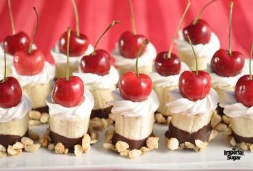 Chef Eddy Van Damme | Imperial Sugar Banana Split Bites, Homemade Cookie Dough, Banana Dip, Banana Split Dessert, Banana Splits, Homemade Vanilla Ice Cream, Quinceanera Decorations, Homemade Vanilla, Julia Child