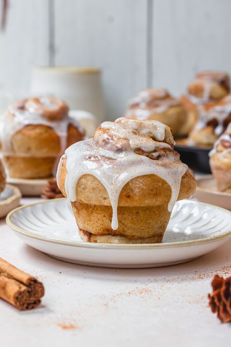 Cinnamon Roll Muffins (Vegan One-Hour) - Nourishing Amy Vegan Cinnamon Roll Muffins, Vegan Apple Cinnamon Muffins, Vegan Gf Cinnamon Rolls, Vegan Cinnamon Buns, Best Vegan Cinnamon Rolls, Cinnamon Roll Muffins, Muffins Vegan, Palm Sugar, Cinnamon Spice