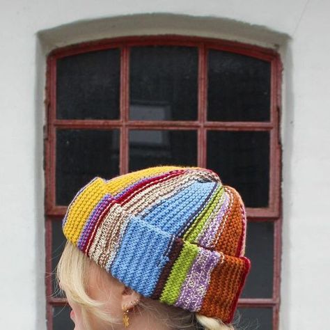 Scrap Yarn Beanie, Yarn Beanie, Scrap Yarn, Eye Catching Colors, Free Patterns, Free Pattern, Yarn, Knitting, Pattern