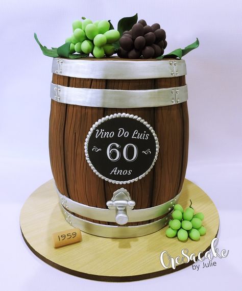 Kue Simple, Barrel Birthday Cake, Wine Cakes, Tequila Cake, Birthday Cake With Fondant, Modern Birthday Cakes, Barrel Cake, Wine Cake, Cake With Fondant