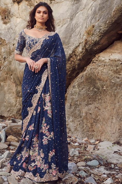 Midnight Blue Embroidered Kurta Set Design by Dolly J at Pernia's Pop Up Shop 2021 Feather Saree, Blue Sari, Desi Dress, Fantasy Clothes, Modern Saree, Fancy Sarees Party Wear, Traditional Indian Dress, Desi Fashion Casual, Pakistani Fancy Dresses