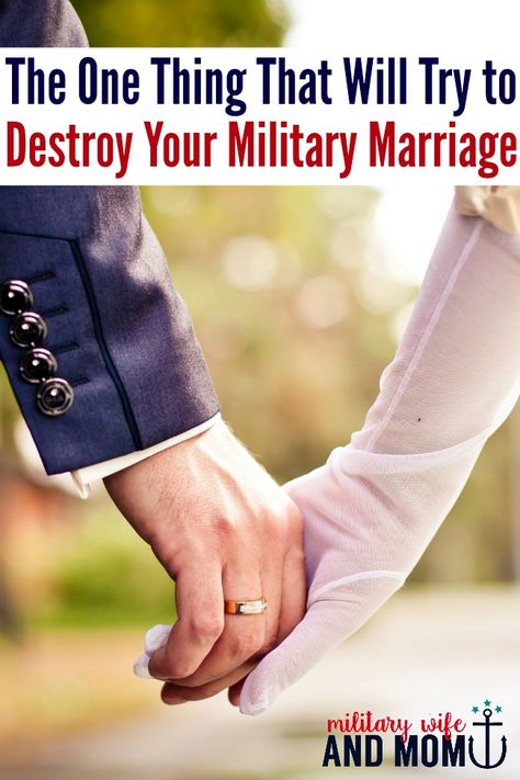 Keep a strong military marriage with this awesome tip!  via @lauren9098 Soldiers Returning Home, Military Marriage, Wife Memes, Christian Military, Military Relationships, Military Lifestyle, Marriage Is Hard, Motherhood Tips, Military Homecoming