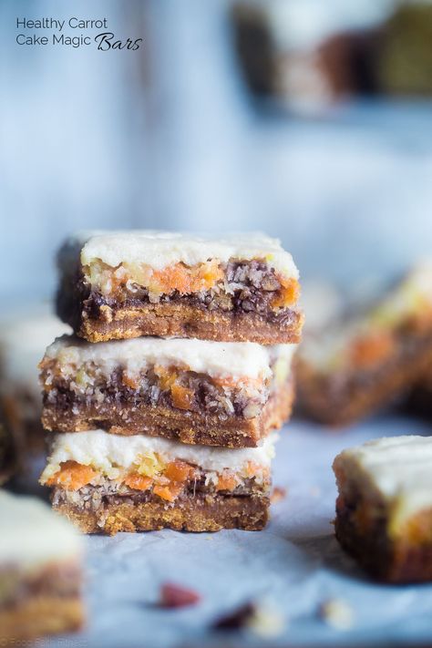 Carrot Cake Paleo Magic Cookie Bars - These easy paleo and vegan magic cookie bars taste like the carrot cake except in gluten, grain and dairy free form - complete with frosting! A healthy dessert for Easter! | Foodfaithfitness.com Healing Autoimmune, Paleo Easter, Thanksgiving Desert, Dessert For Easter, Vegan Bars, Carrot Cake Bars, Paleo Mom, Magic Cookie Bars, Carrot Cake Cookies